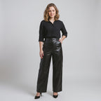 Calça Wide Leg Couro OMK Pantalona com bolsos na frente REF 333 - imagem 3