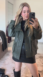 Jaqueta Bomber Couro Gola Alta Ref 922