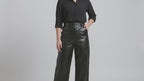 Pantalón Wide Leg Cuero OMK con bolsillos delanteros REF 333